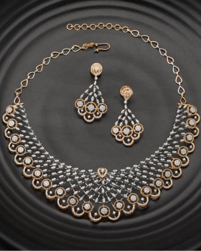 Gold choker necklace set