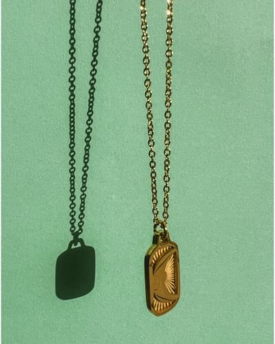 Engraved tag pendants