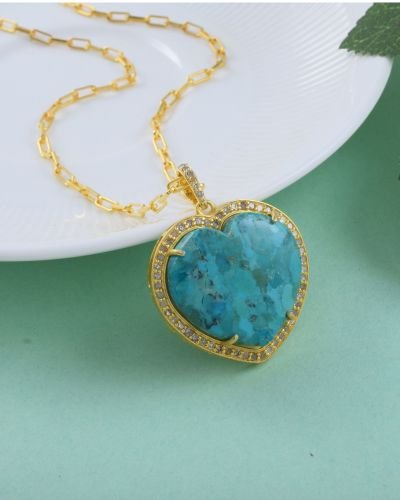 Gold pendant
